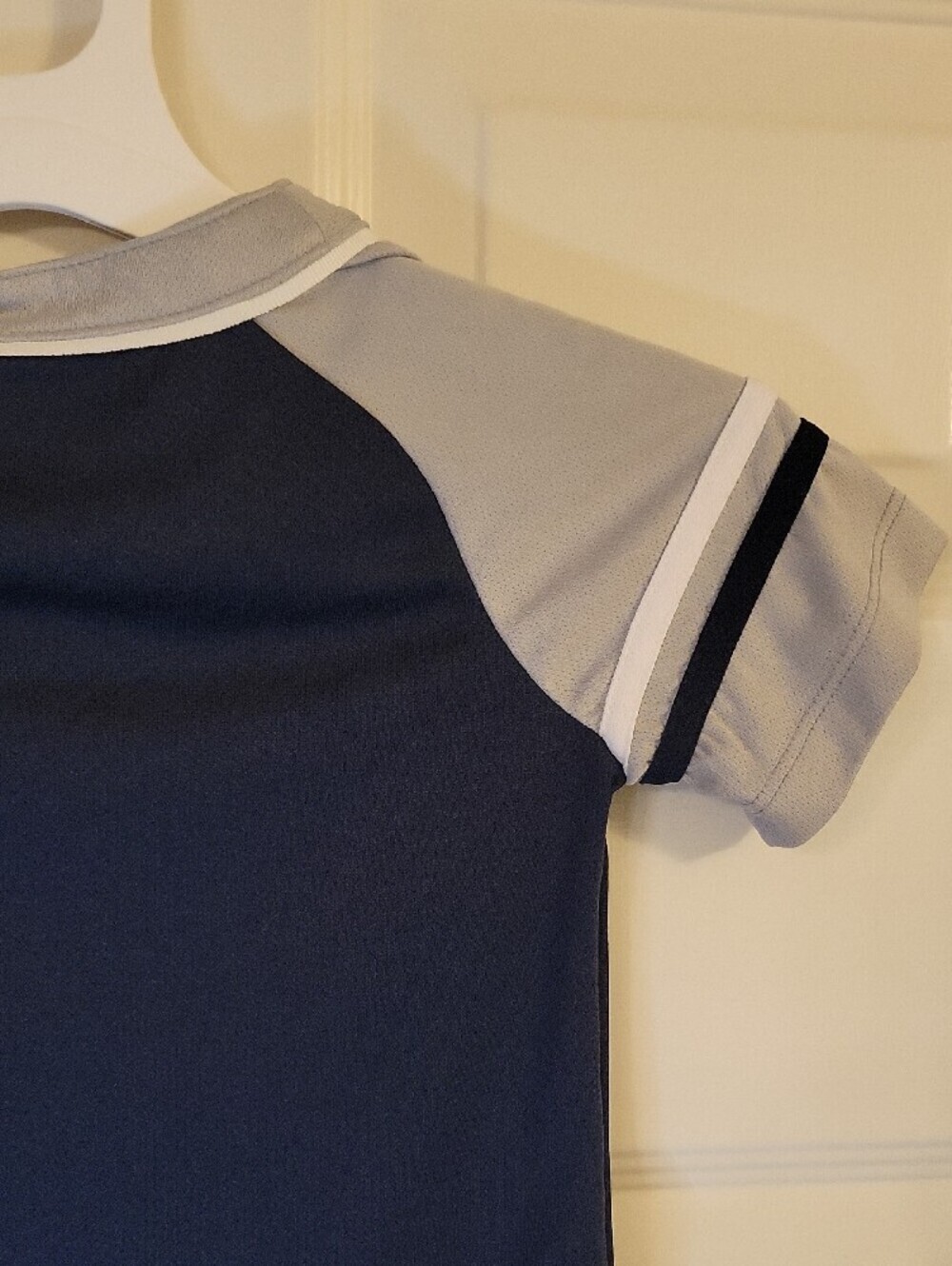 New York Yankees Kids Navy & Gray Baseball Jersey - Picture 5 of 7